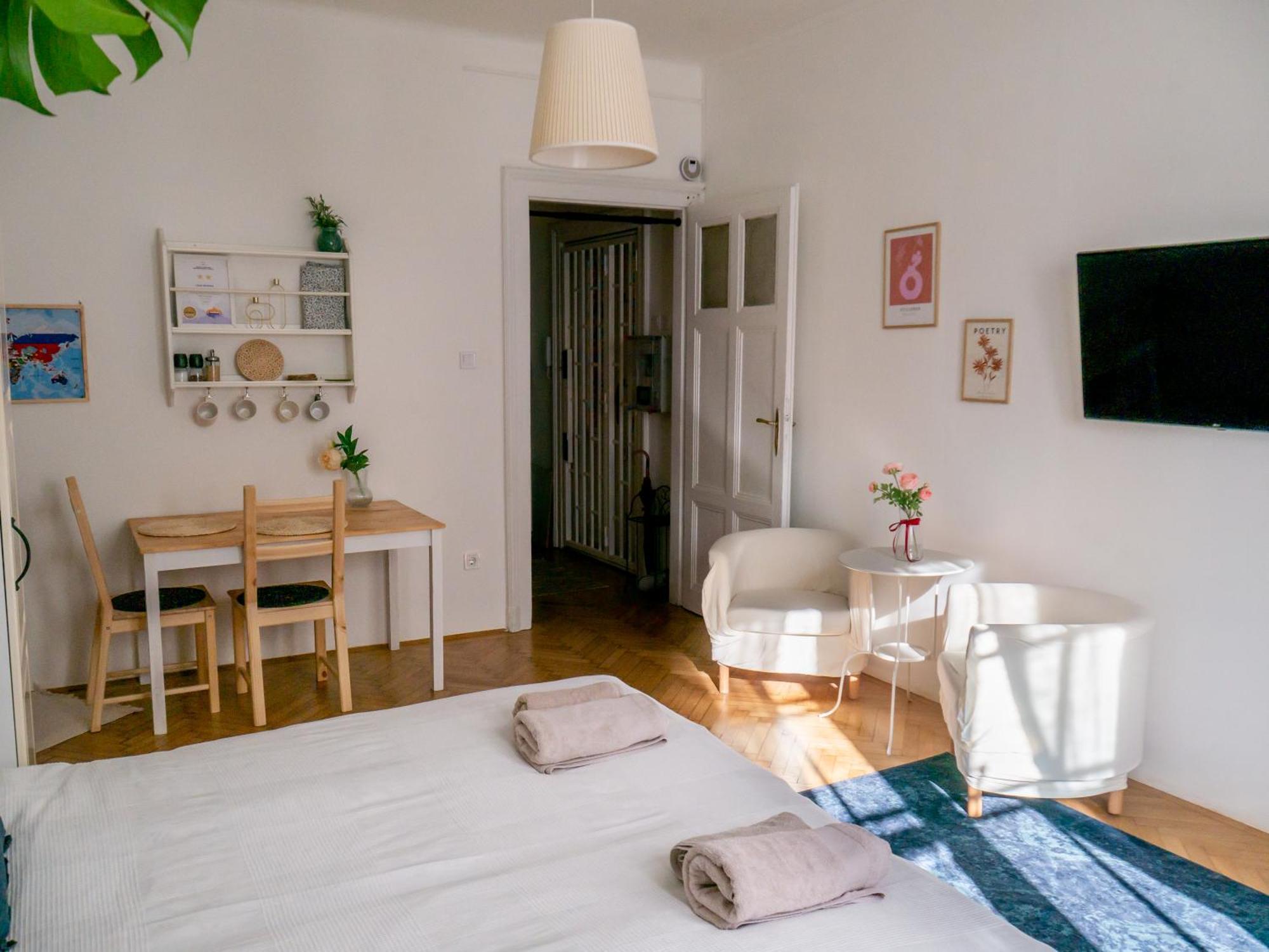 Quiet Apartment Near Buda Castle Budapest Exterior photo